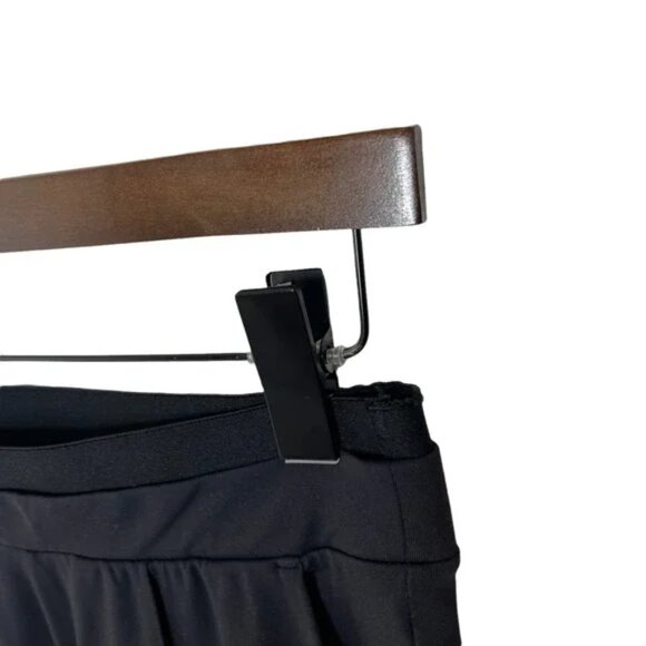 ATHLETA Venice Mid Rise Zip Pocket Stretch Tapered Pintuck Pants Black, Small - Picture 8 of 10